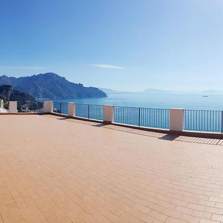 Amalfi Hills Aparthotel Ngoại thất bức ảnh