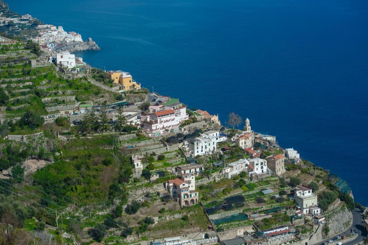 Amalfi Hills Aparthotel Ngoại thất bức ảnh