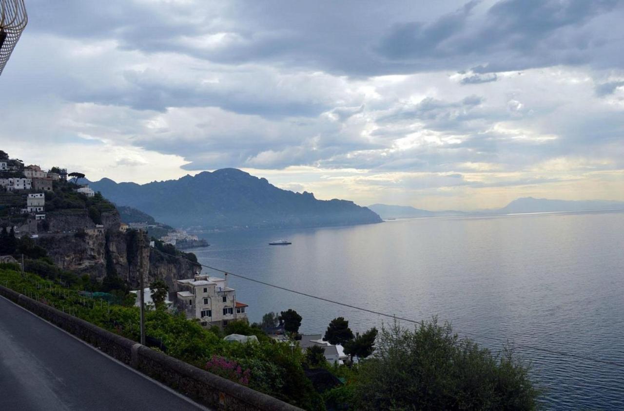 Amalfi Hills Aparthotel Ngoại thất bức ảnh