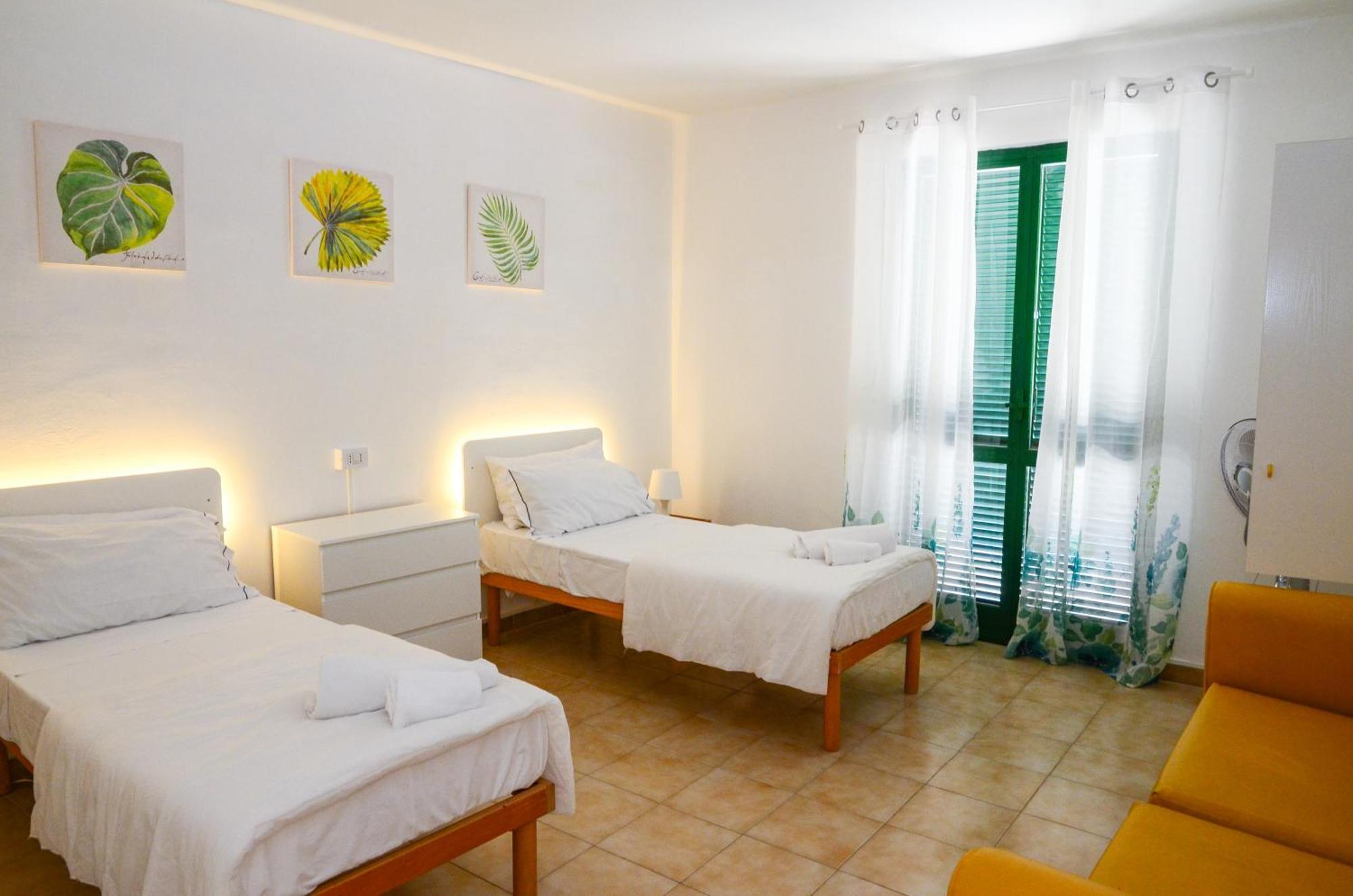 Amalfi Hills Aparthotel Phòng bức ảnh