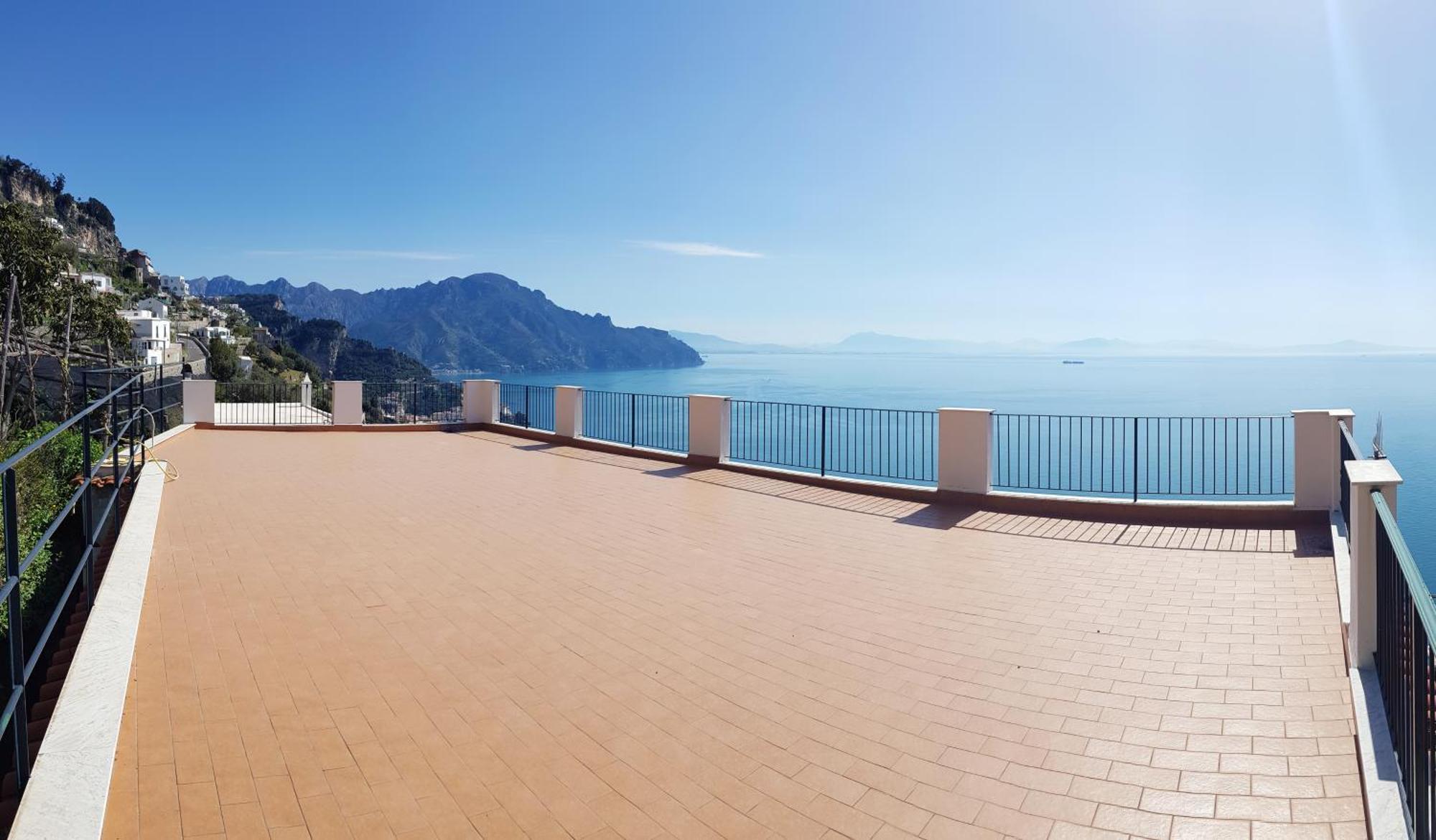 Amalfi Hills Aparthotel Ngoại thất bức ảnh