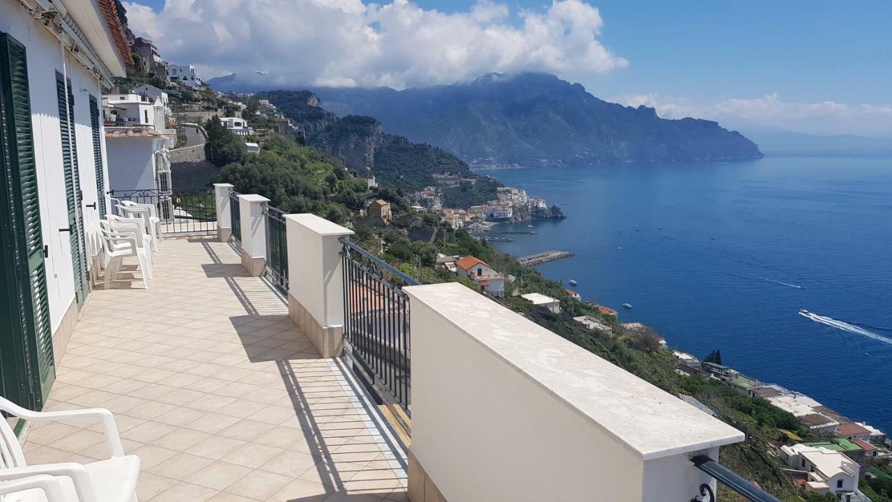 Amalfi Hills Aparthotel Ngoại thất bức ảnh